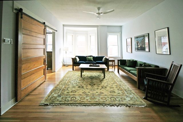 29 Pleasant St 1, Northampton, MA 01060