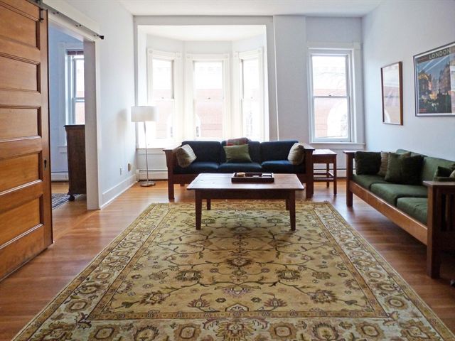 29 Pleasant St 1, Northampton, MA 01060