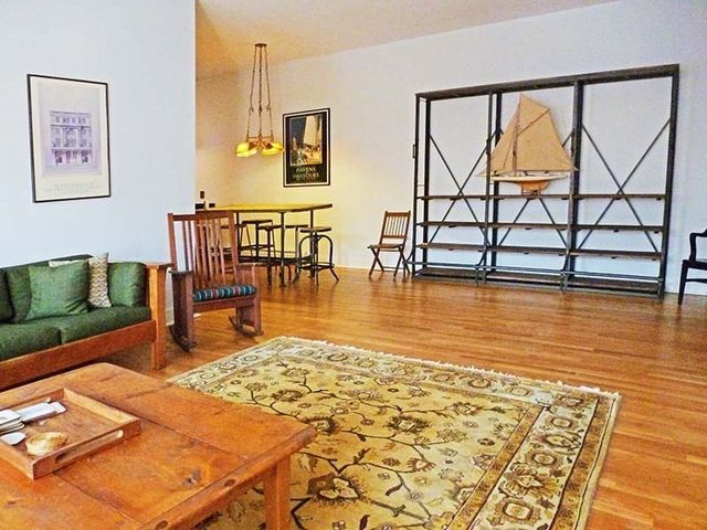 29 Pleasant St 1, Northampton, MA 01060