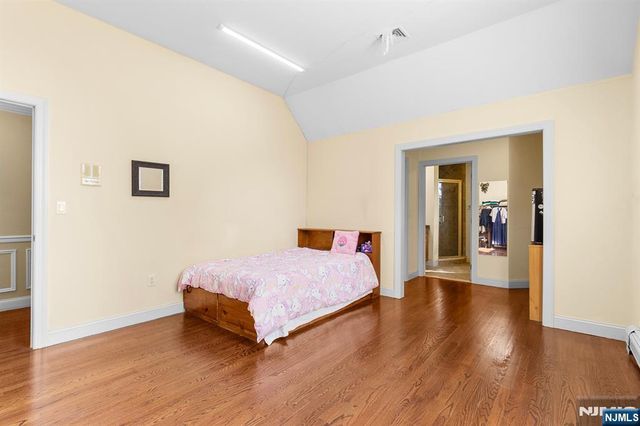 5 Kenyon Court, Norwood, NJ 07648