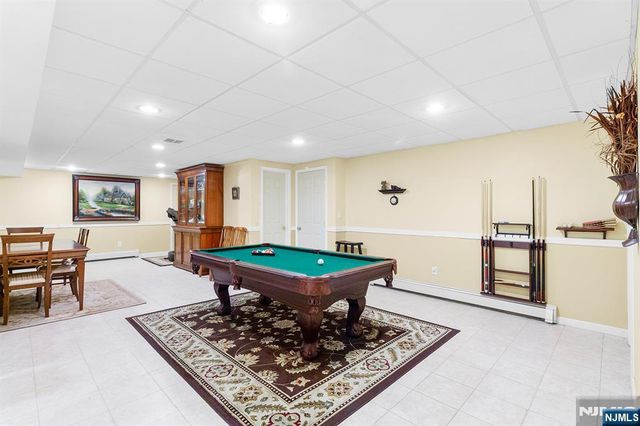 5 Kenyon Court, Norwood, NJ 07648