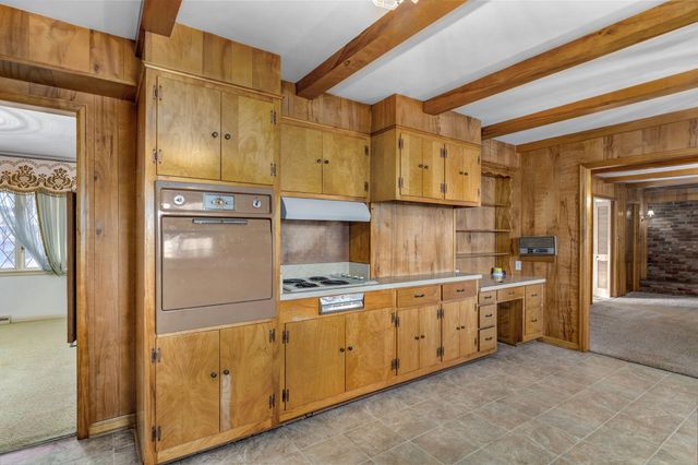 1562 N Maple Street, Buffalo, MO 65622