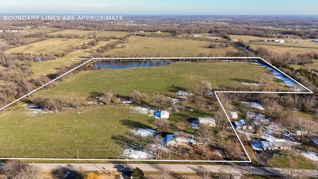 1562 N Maple Street, Buffalo, MO 65622