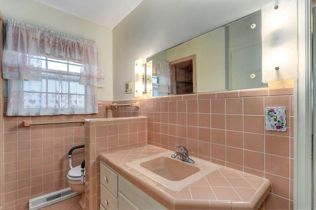 1562 N Maple Street, Buffalo, MO 65622