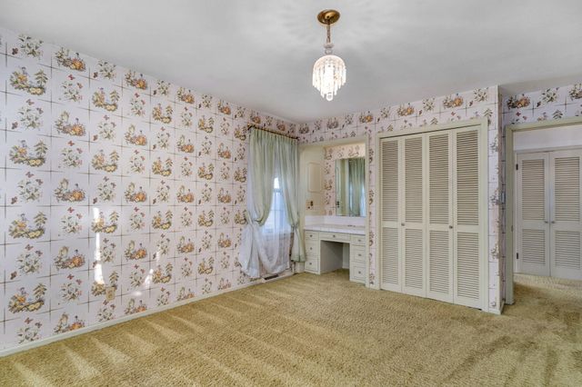 1562 N Maple Street, Buffalo, MO 65622