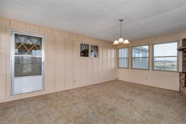 1562 N Maple Street, Buffalo, MO 65622