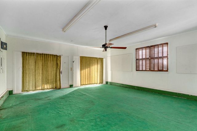 1562 N Maple Street, Buffalo, MO 65622