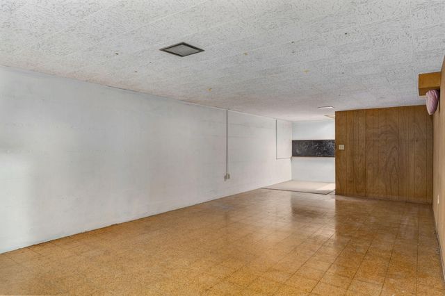 1562 N Maple Street, Buffalo, MO 65622