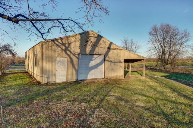 1562 N Maple Street, Buffalo, MO 65622