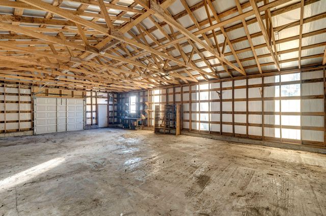 1562 N Maple Street, Buffalo, MO 65622