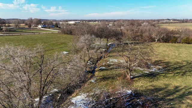 1562 N Maple Street, Buffalo, MO 65622