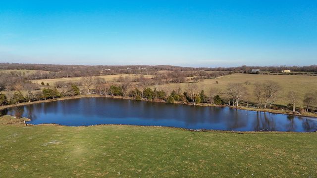 1562 N Maple Street, Buffalo, MO 65622