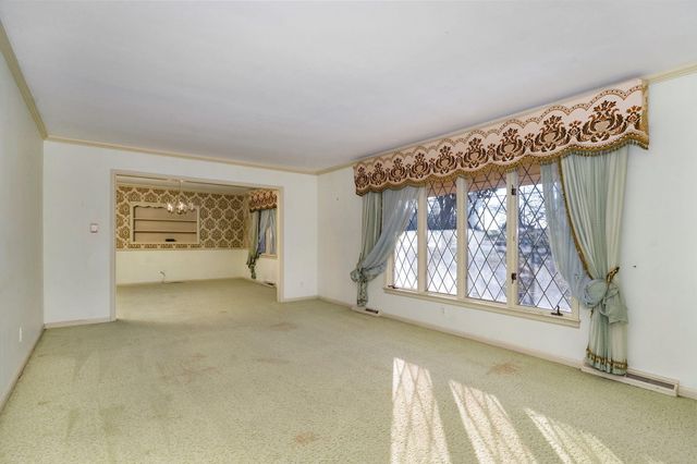 1562 N Maple Street, Buffalo, MO 65622