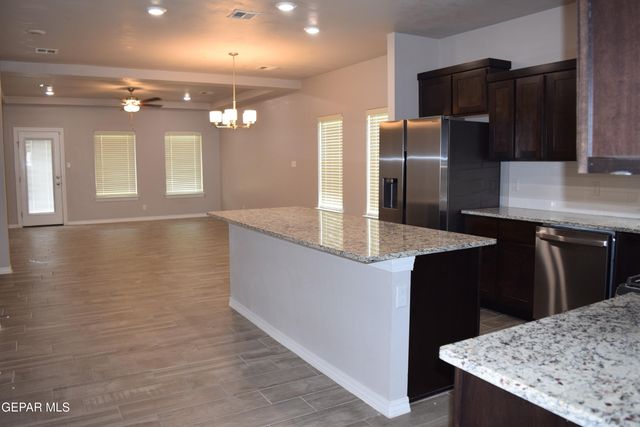 355 SOL Court, Vinton, TX 79821