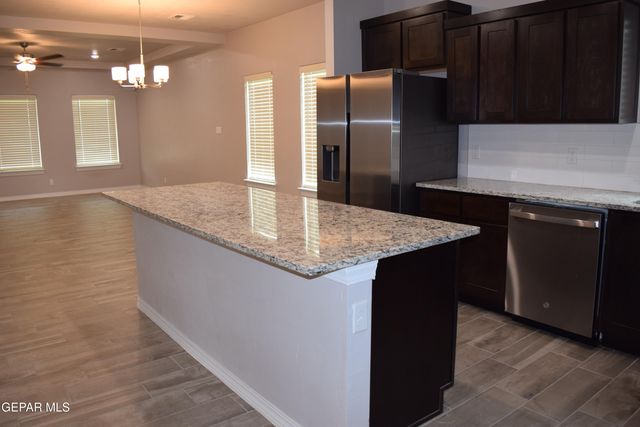 355 SOL Court, Vinton, TX 79821