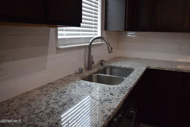 355 SOL Court, Vinton, TX 79821