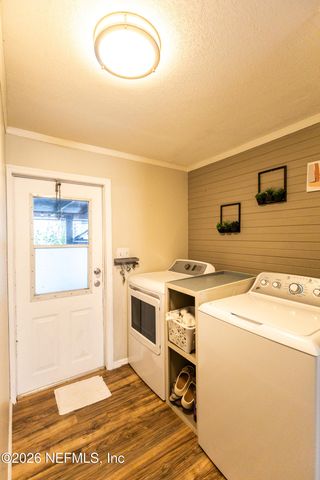 239 LYNNE Drive, Palatka, FL 32177