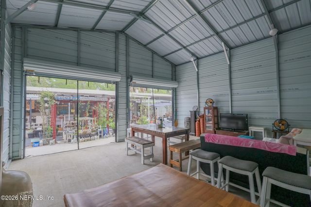 239 LYNNE Drive, Palatka, FL 32177
