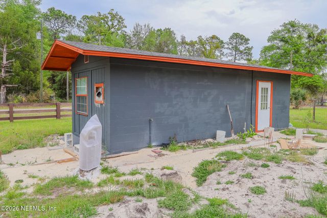 239 LYNNE Drive, Palatka, FL 32177
