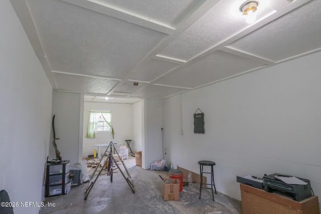 239 LYNNE Drive, Palatka, FL 32177