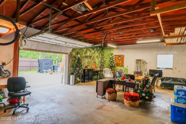239 LYNNE Drive, Palatka, FL 32177
