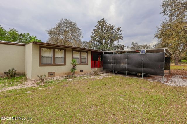 239 LYNNE Drive, Palatka, FL 32177
