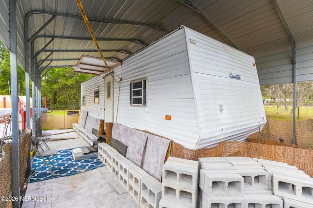 239 LYNNE Drive, Palatka, FL 32177