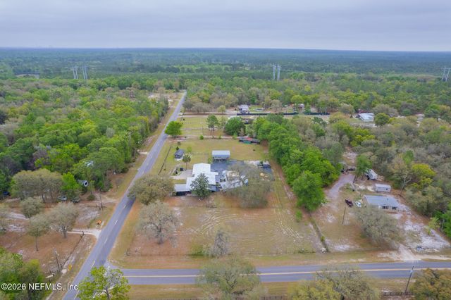 239 LYNNE Drive, Palatka, FL 32177