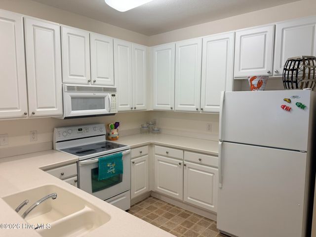 221 Woodlands Way Unit 16, Calabash, NC 28467