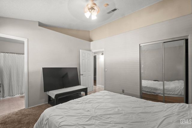 6304 Derby Drive, Bakersfield, CA 93306