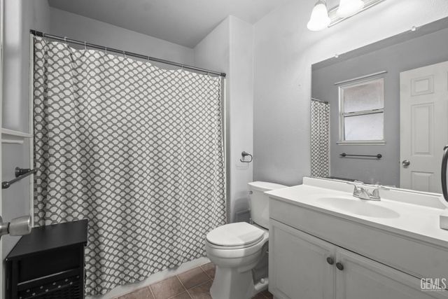 6304 Derby Drive, Bakersfield, CA 93306