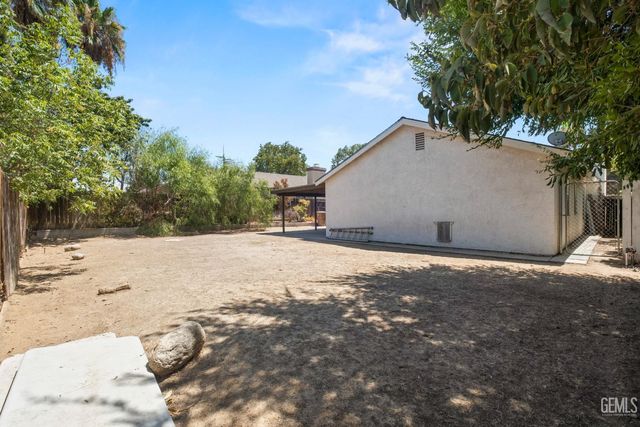 6304 Derby Drive, Bakersfield, CA 93306