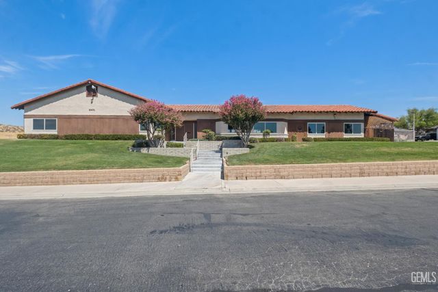 6304 Derby Drive, Bakersfield, CA 93306