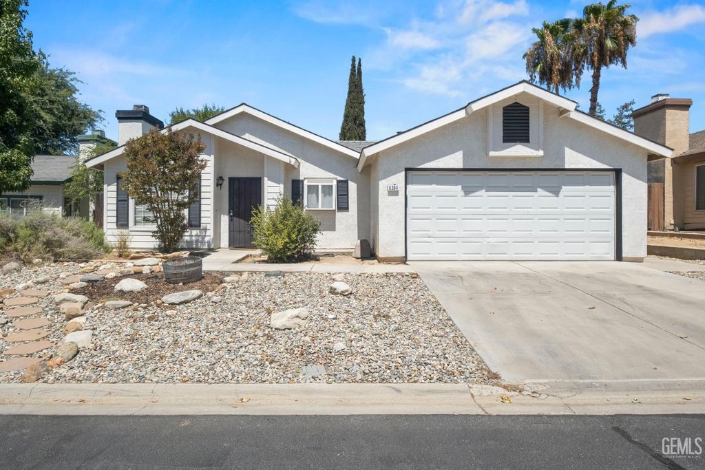 6304 Derby Drive, Bakersfield, CA 93306