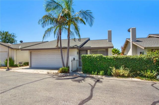 20042 Royal Oak Court, Yorba Linda, CA 92886