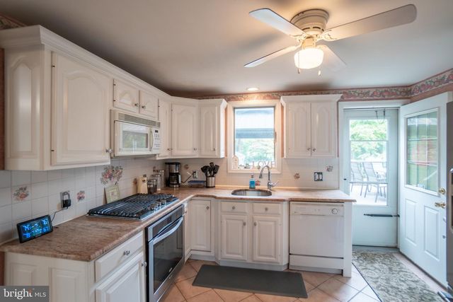 123 HOMESTEAD AVE, Hamilton, NJ 08610