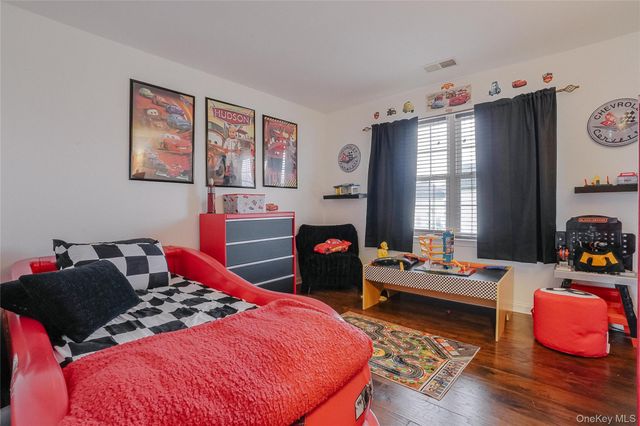 3002 Molly Pitcher Drive, New Windsor, NY 12553