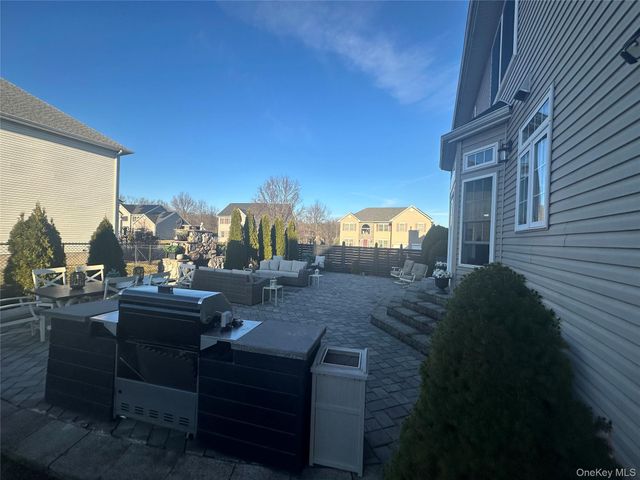 3002 Molly Pitcher Drive, New Windsor, NY 12553