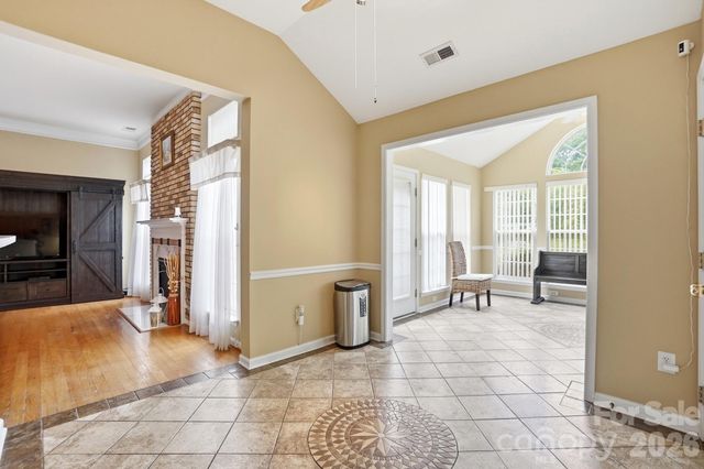 12610 Skymaster Court, Charlotte, NC 28278