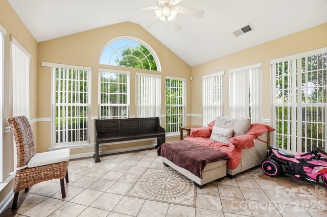12610 Skymaster Court, Charlotte, NC 28278
