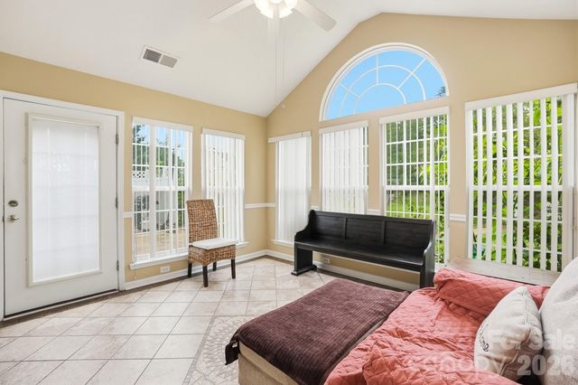 12610 Skymaster Court, Charlotte, NC 28278
