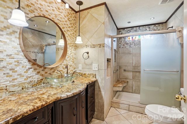 12610 Skymaster Court, Charlotte, NC 28278