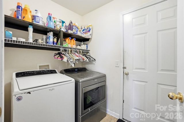 12610 Skymaster Court, Charlotte, NC 28278