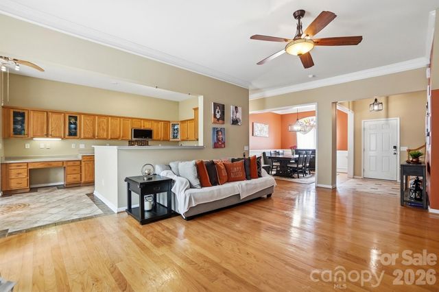 12610 Skymaster Court, Charlotte, NC 28278