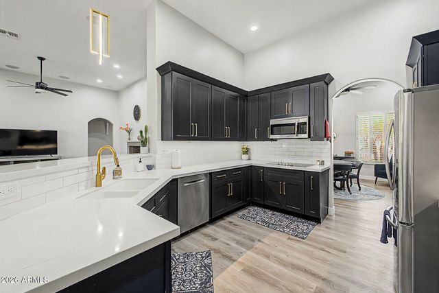 1920 E AURELIUS Avenue, Phoenix, AZ 85020