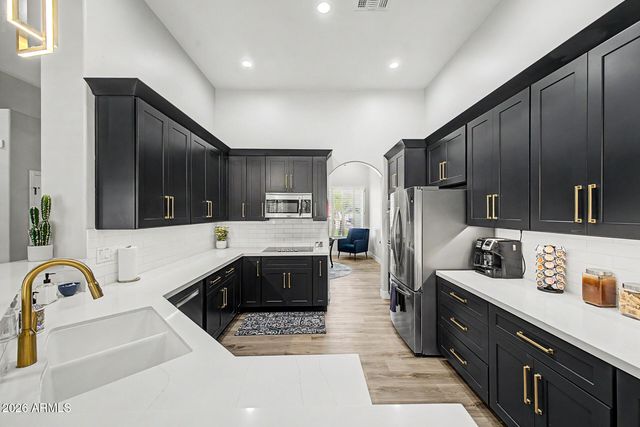 1920 E AURELIUS Avenue, Phoenix, AZ 85020