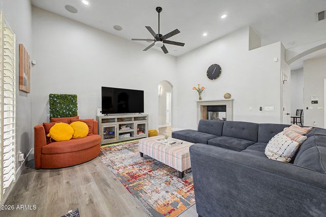 1920 E AURELIUS Avenue, Phoenix, AZ 85020