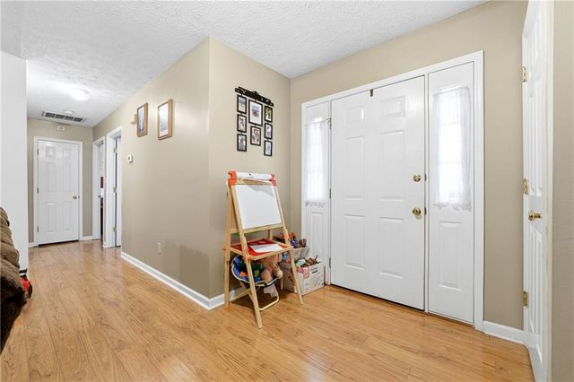 3719 River North Drive, Gainesville, GA 30506