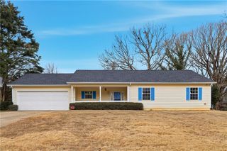 3719 River North Drive, Gainesville, GA 30506