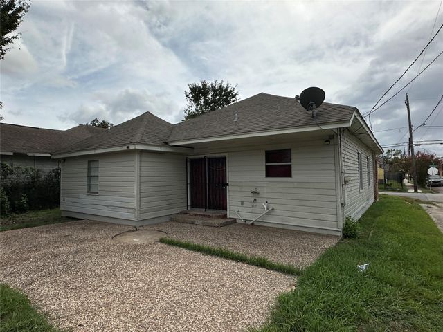 2324 Gentry Street, Houston, TX 77009